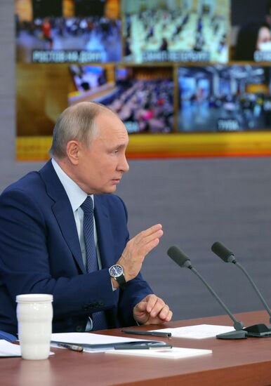 Ежегодная пресс-конференция президента РФ В. Путина