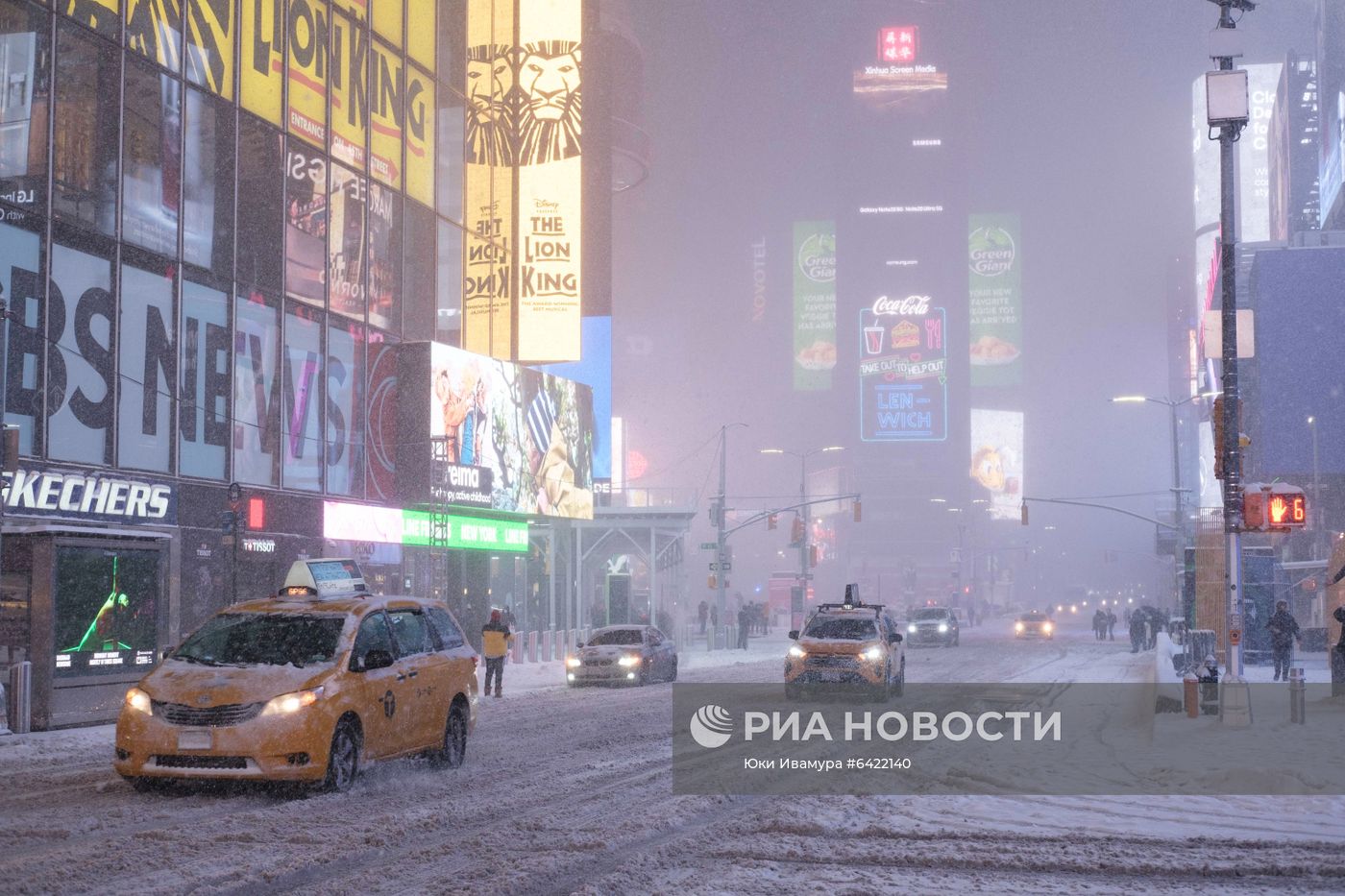 Снегопад в Нью-Йорке