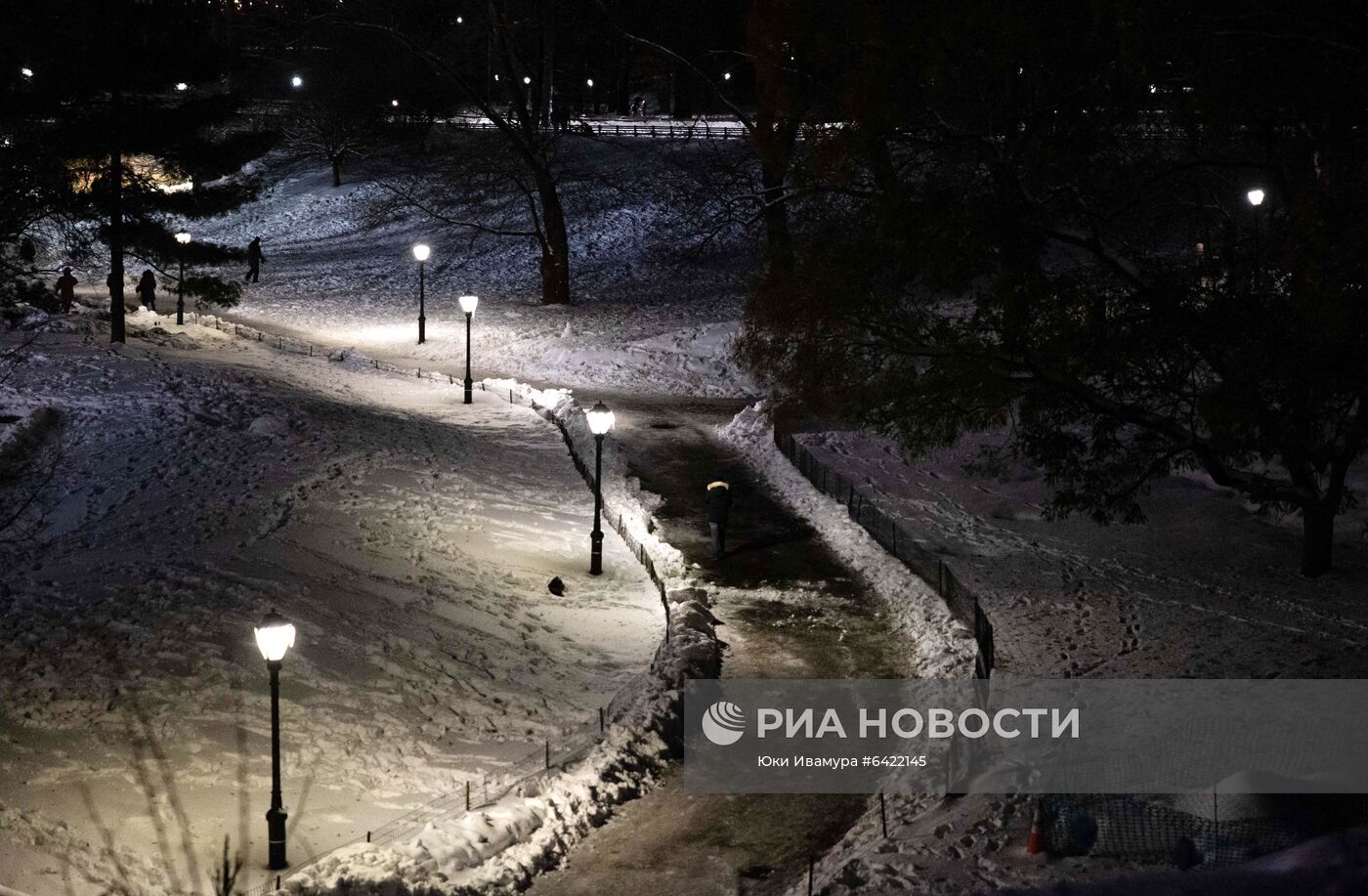 Снегопад в Нью-Йорке