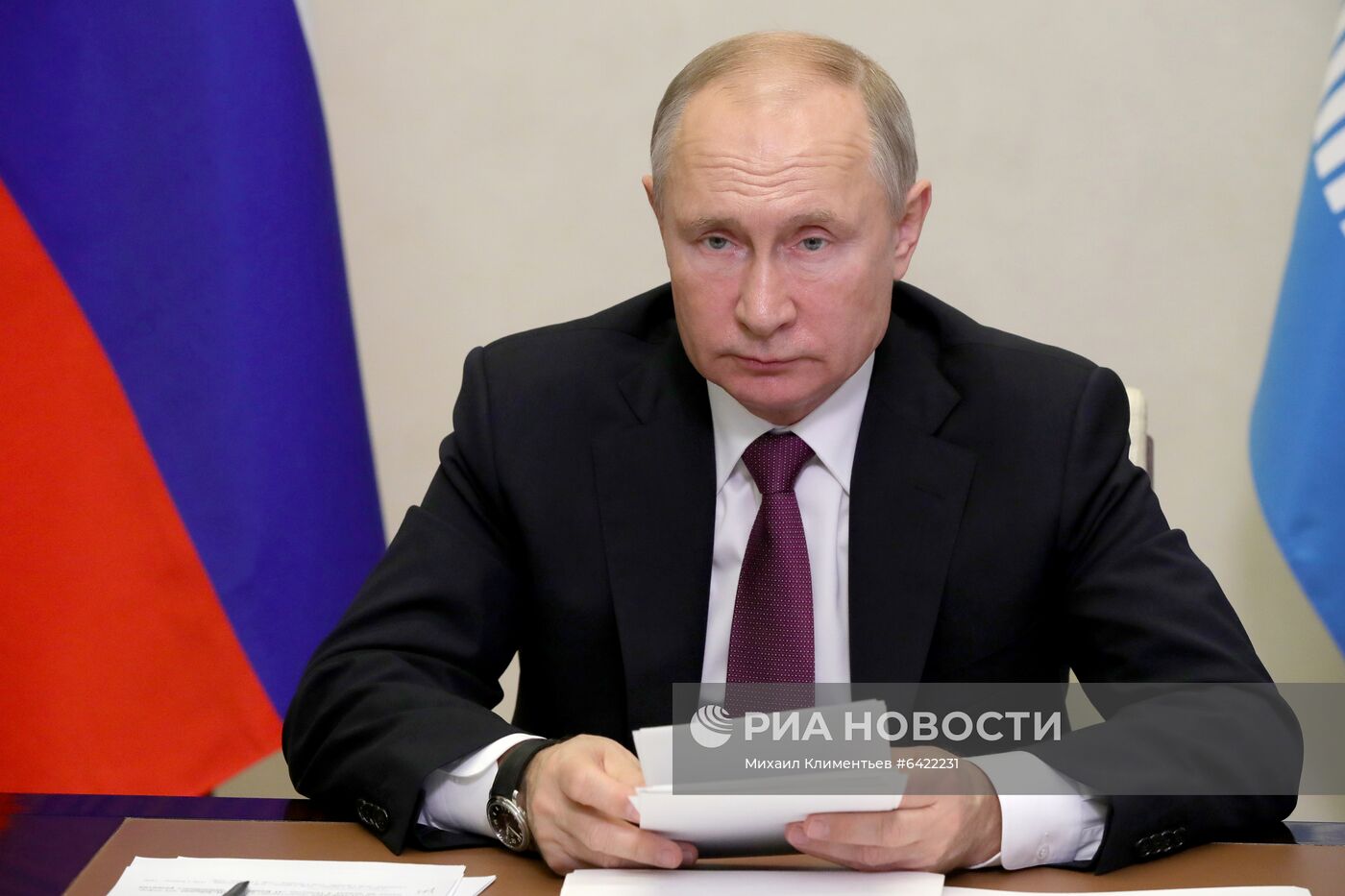 Президент РФ В. Путин принял участие в онлайн-заседании Совета глав государств СНГ 