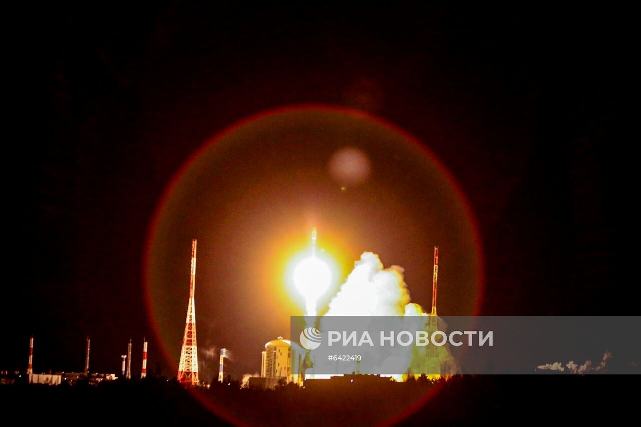 Пуск ракеты-носителя "Союз-2.1б" с космодрома Восточный