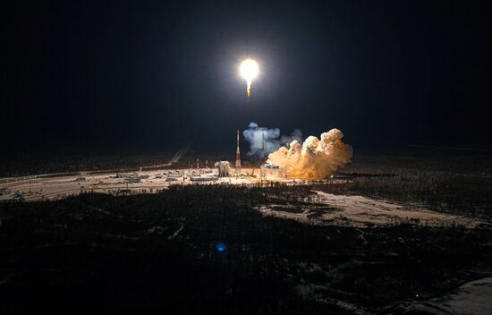 Пуск ракеты-носителя "Союз-2.1б" с космодрома Восточный