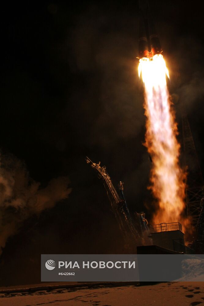 Пуск ракеты-носителя "Союз-2.1б" с космодрома Восточный