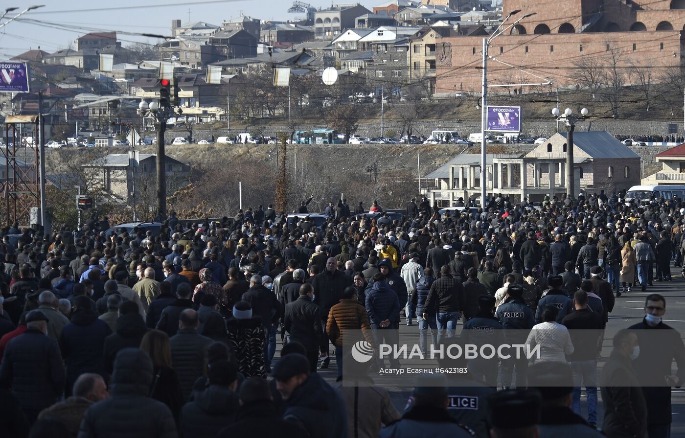 Траурное шествие в Ереване