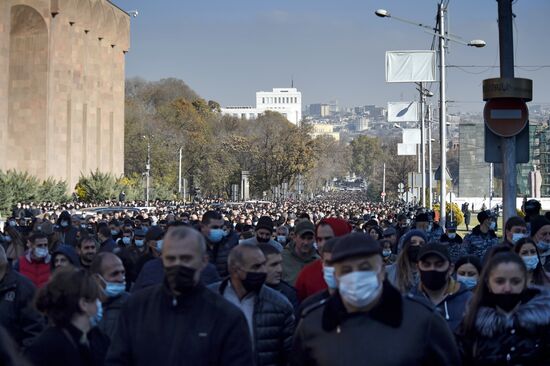 Траурное шествие в Ереване