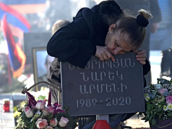 Траурное шествие в Ереване