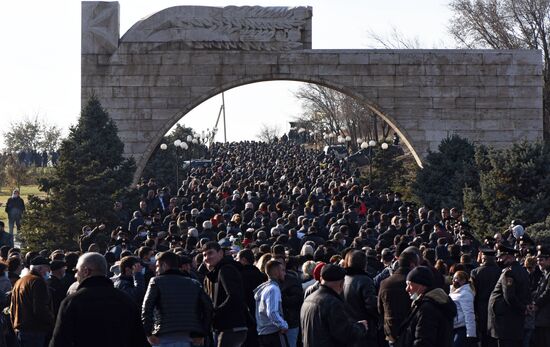 Траурное шествие в Ереване