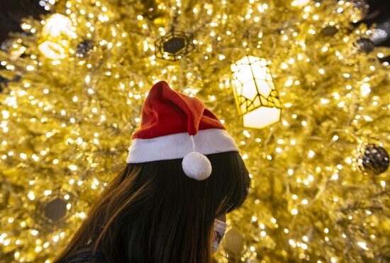 Подготовка к Рождеству в Гонконге