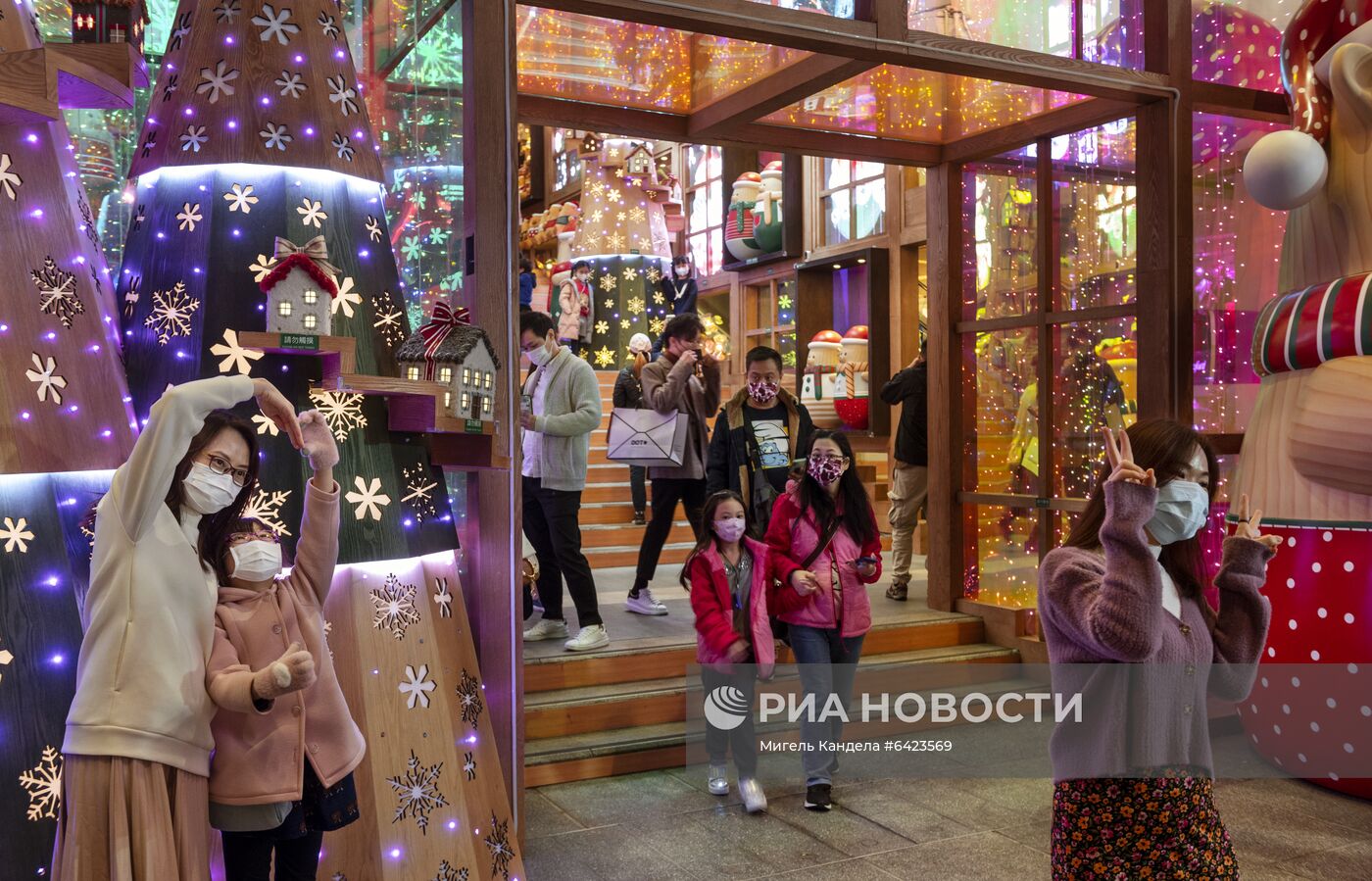 Подготовка к Рождеству в Гонконге
