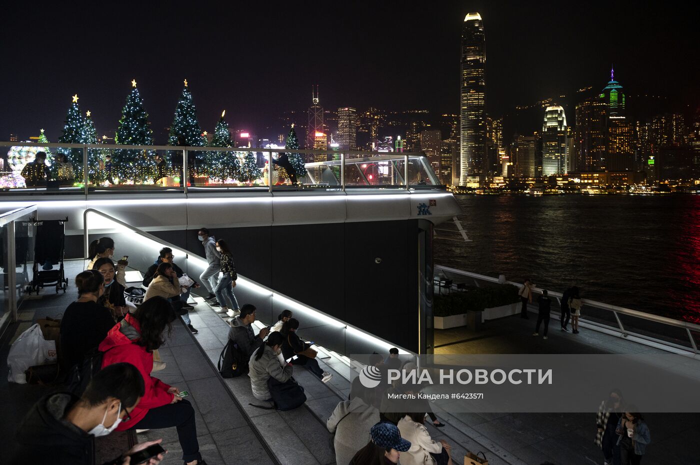 Подготовка к Рождеству в Гонконге