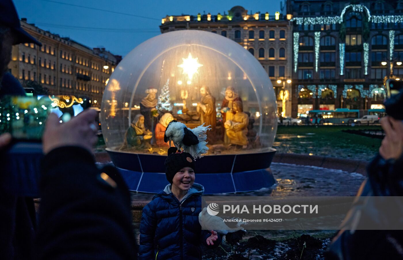 Ёлка на Дворцовой площади в Санкт-Петербурге