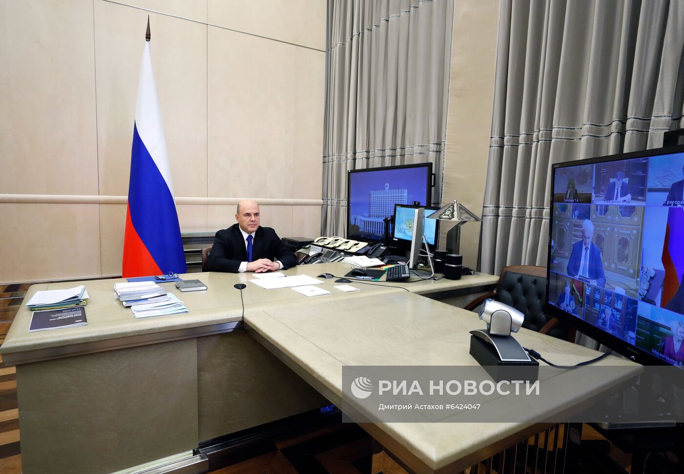 Премьер-министр РФ М. Мишустин провел совещание с вице-премьерами РФ