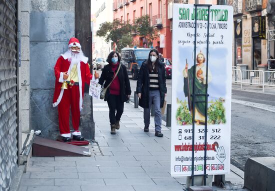Подготовка к Рождеству в Мадриде