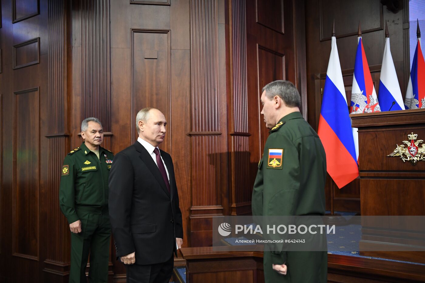 Президент РФ В.Путин принял участие в расширенном заседании коллегии Минобороны РФ