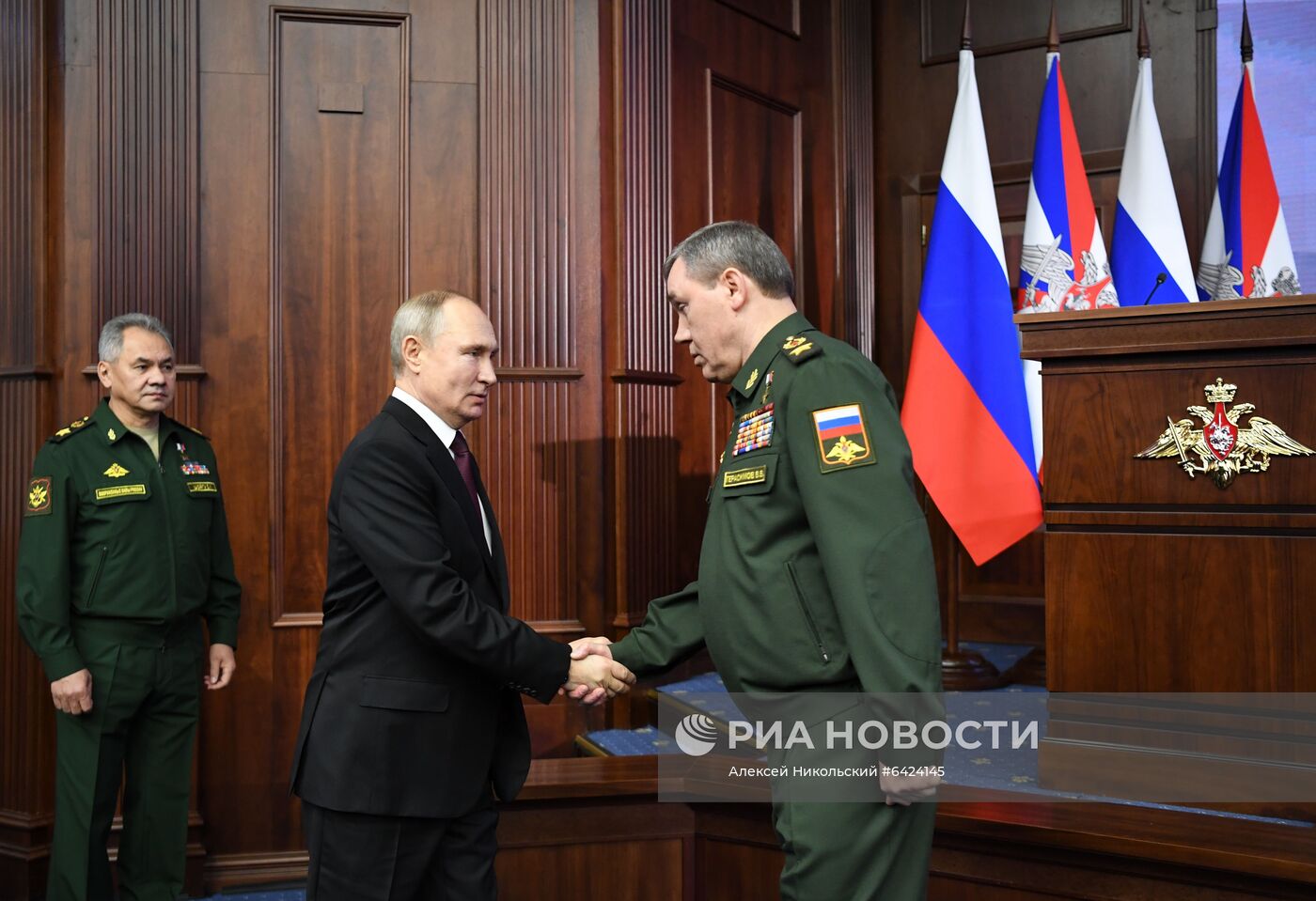 Президент РФ В.Путин принял участие в расширенном заседании коллегии Минобороны РФ