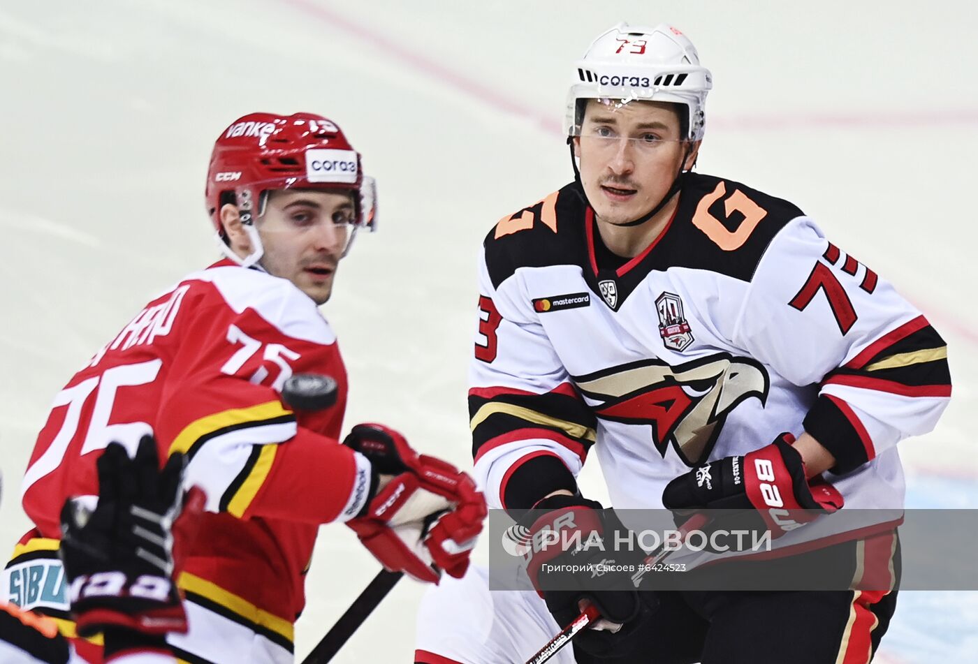 Хоккей. КХЛ. Матч "Куньлунь" – "Авангард"