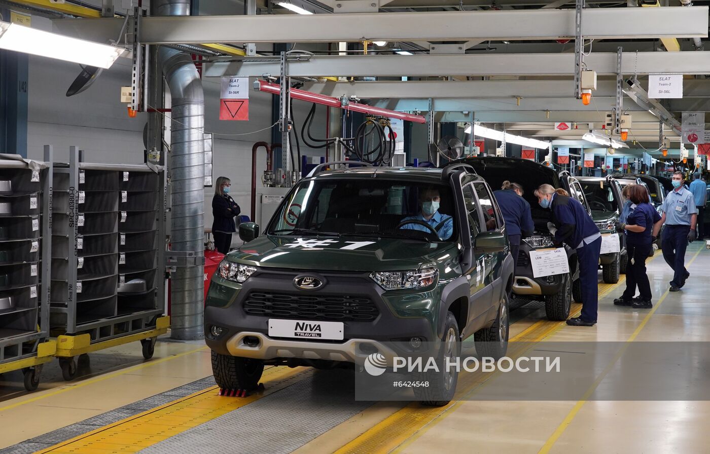 "АвтоВАЗ" начал производство новой Lada Niva Travel