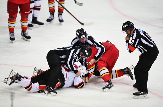 Хоккей. КХЛ. Матч "Куньлунь" – "Авангард"