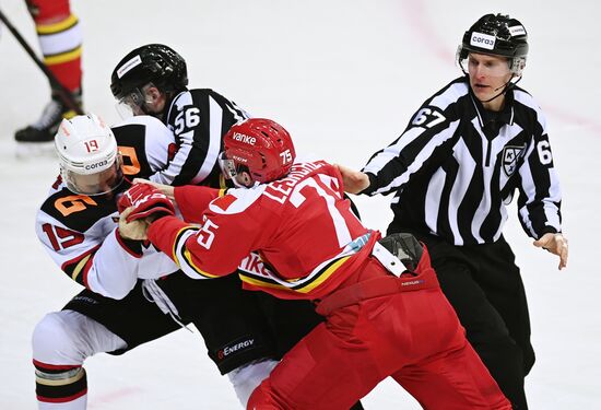 Хоккей. КХЛ. Матч "Куньлунь" – "Авангард"