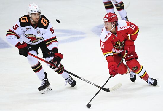 Хоккей. КХЛ. Матч "Куньлунь" – "Авангард"