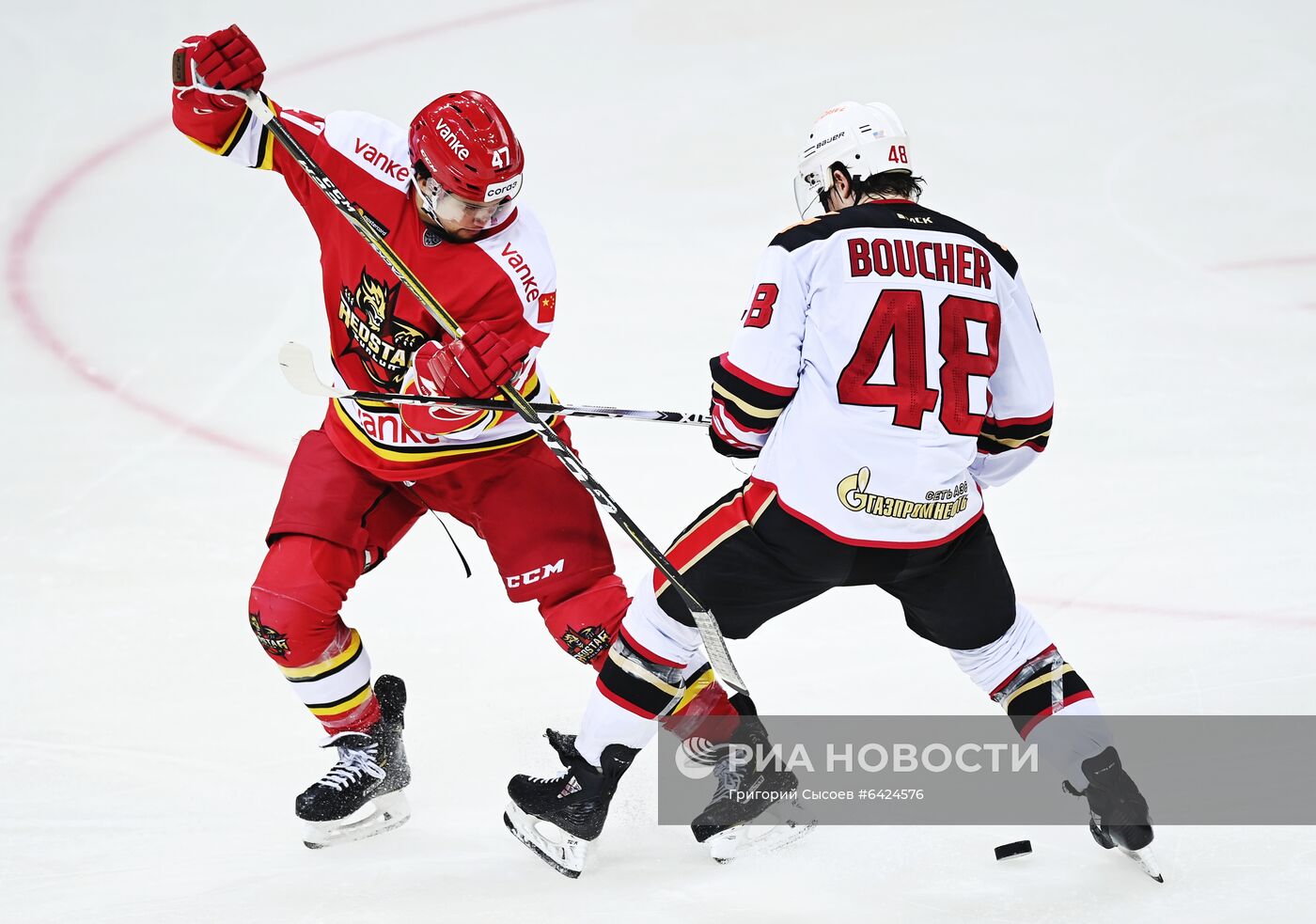Хоккей. КХЛ. Матч "Куньлунь" – "Авангард"