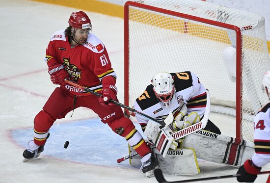 Хоккей. КХЛ. Матч "Куньлунь" – "Авангард"