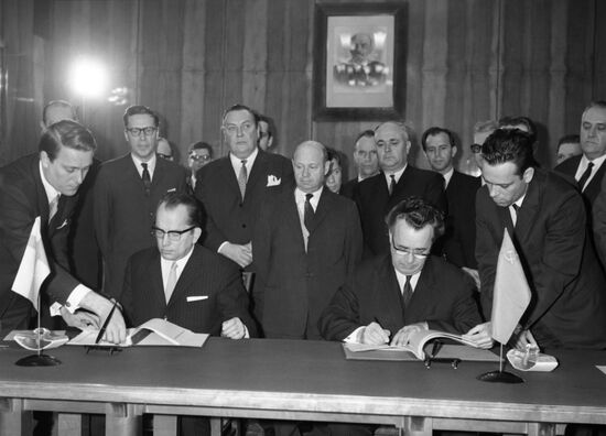 Подписание протокола о товарообороте между СССР и Финляндией