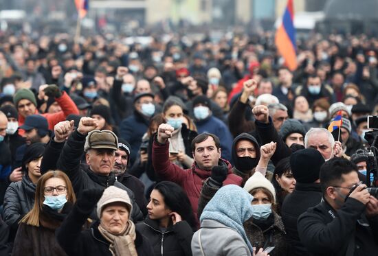 Митинг оппозиции в Ереване