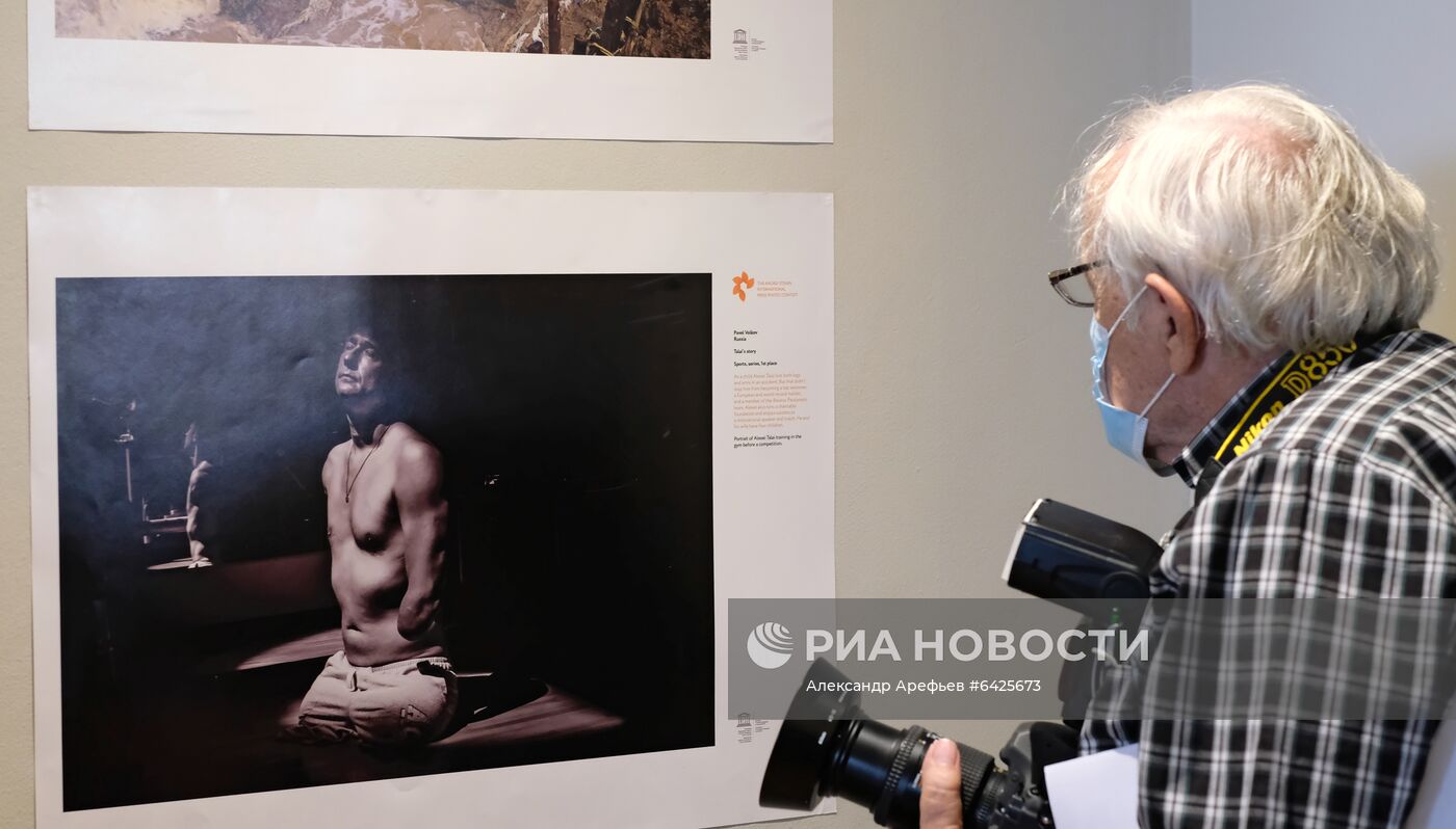 Открытие выставки победителей конкурса им. Андрея Стенина в Претории