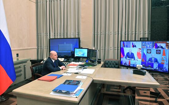 Президент РФ В. Путин провел совместное заседание Госсовета и Совета по стратегическому развитию и национальным проектам