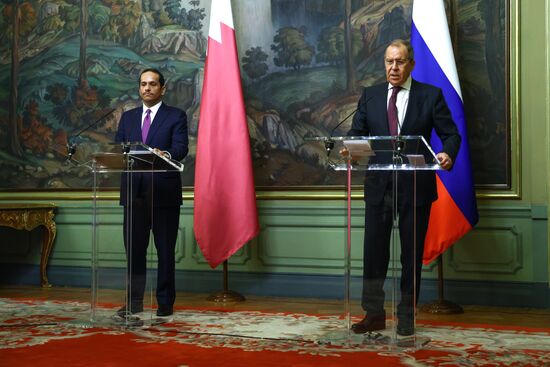 Встреча глав МИД РФ и Катара С. Лаврова и М. Аль-Тани