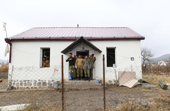 Президент Азербайджана И. Алиев посетил районы, перешедшие под влияние Азербайджана