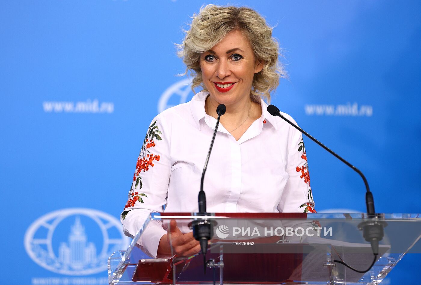 Брифинг официального представителя МИД России М. Захаровой 