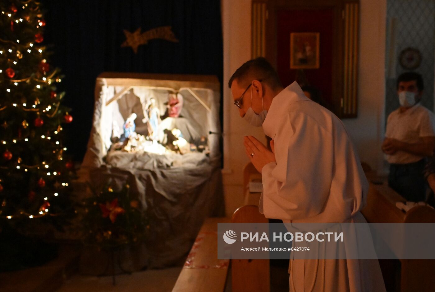 Празднование католического Рождества в России