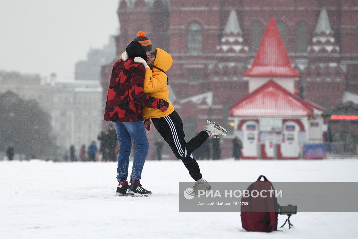 Снег в Москве