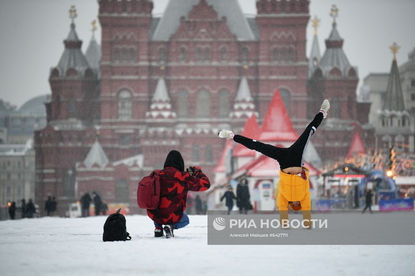 Снег в Москве