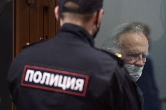 Оглашение приговора историку О. Соколову в Санкт-Петербурге