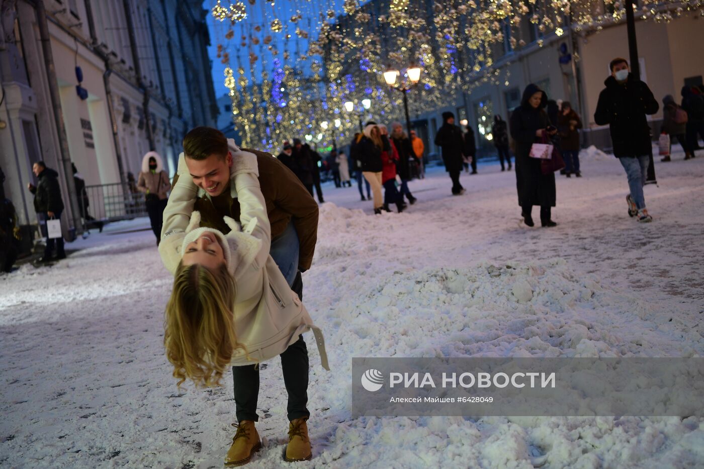 Снег в Москве