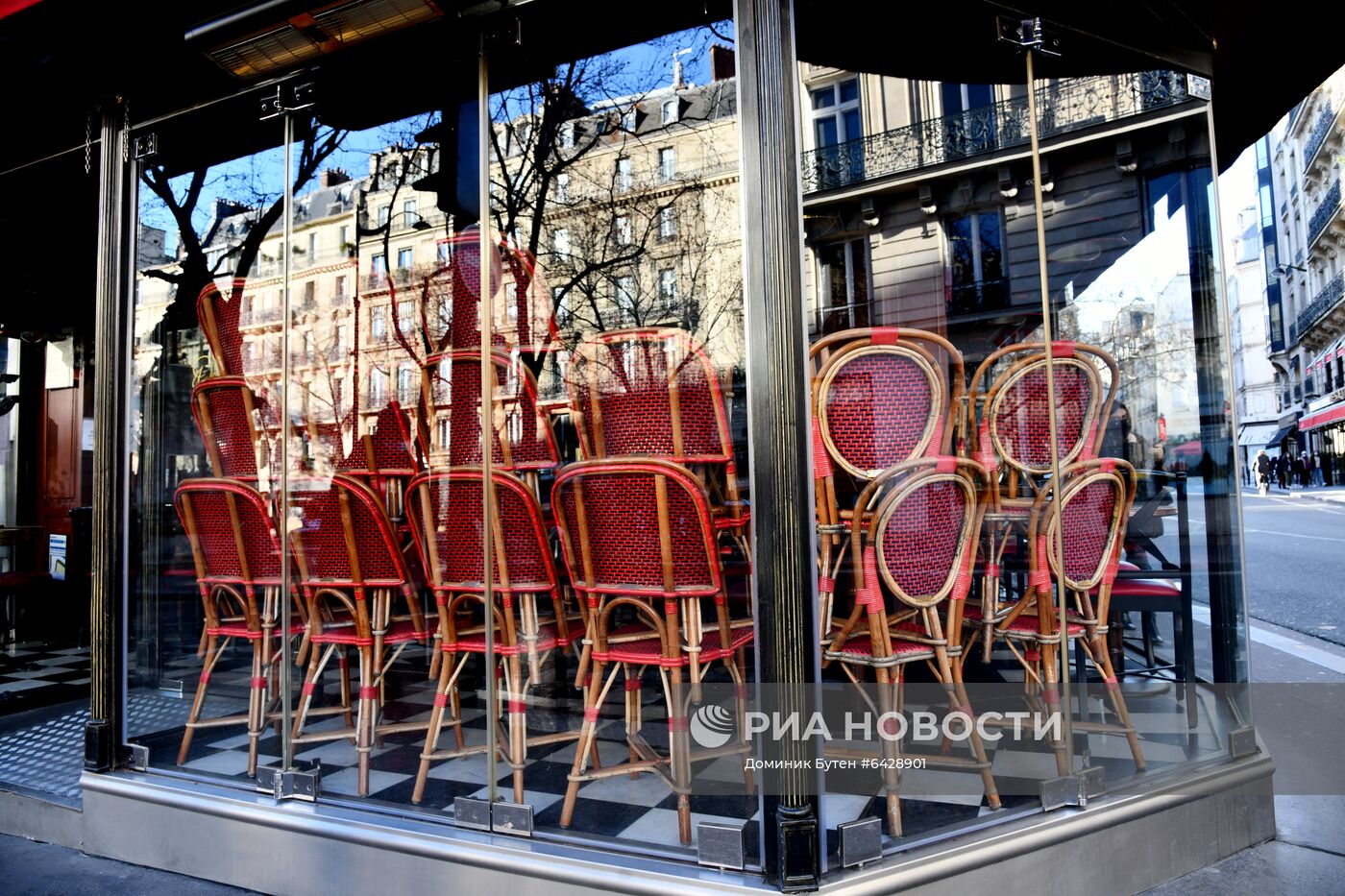 Ситуация в связи с принятием мер против коронавируса во Франции