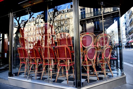 Ситуация в связи с принятием мер против коронавируса во Франции