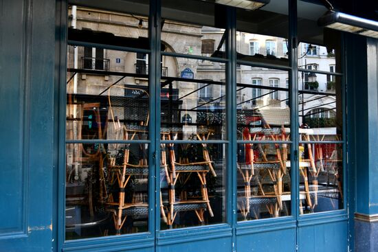 Ситуация в связи с принятием мер против коронавируса во Франции