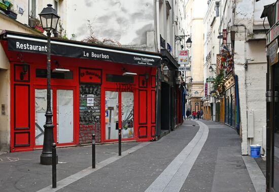 Ситуация в связи с принятием мер против коронавируса во Франции