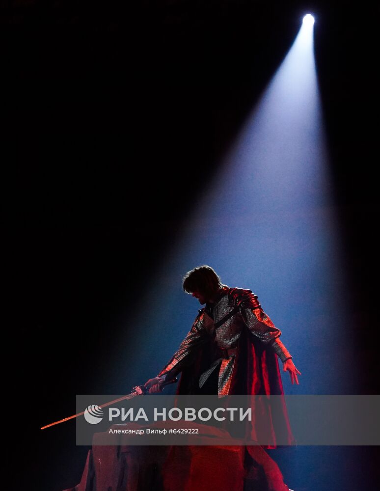 у Татьяны Навки "Руслан и Людмила"