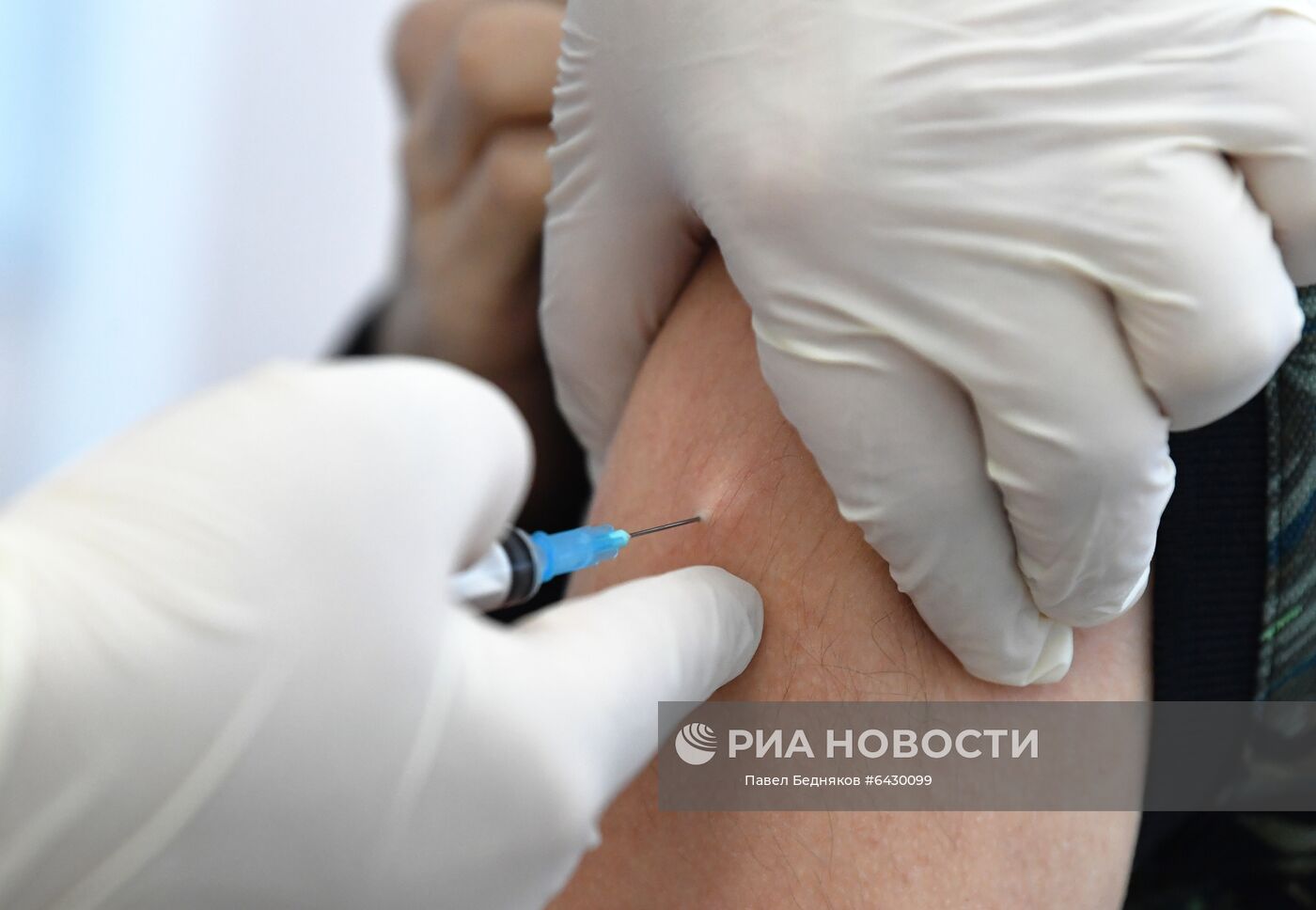 В Москве началась вакцинация от COVID-19 для людей старше 60 лет