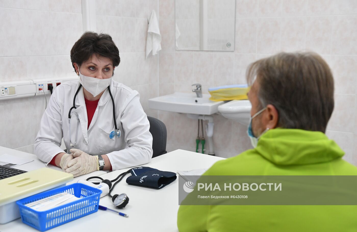 В Москве началась вакцинация от COVID-19 для людей старше 60 лет