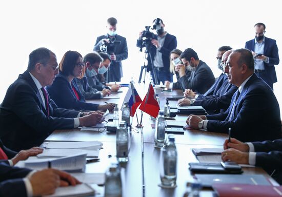 Заседание Совместной группы стратегического планирования под председательством глав МИД РФ и Турции