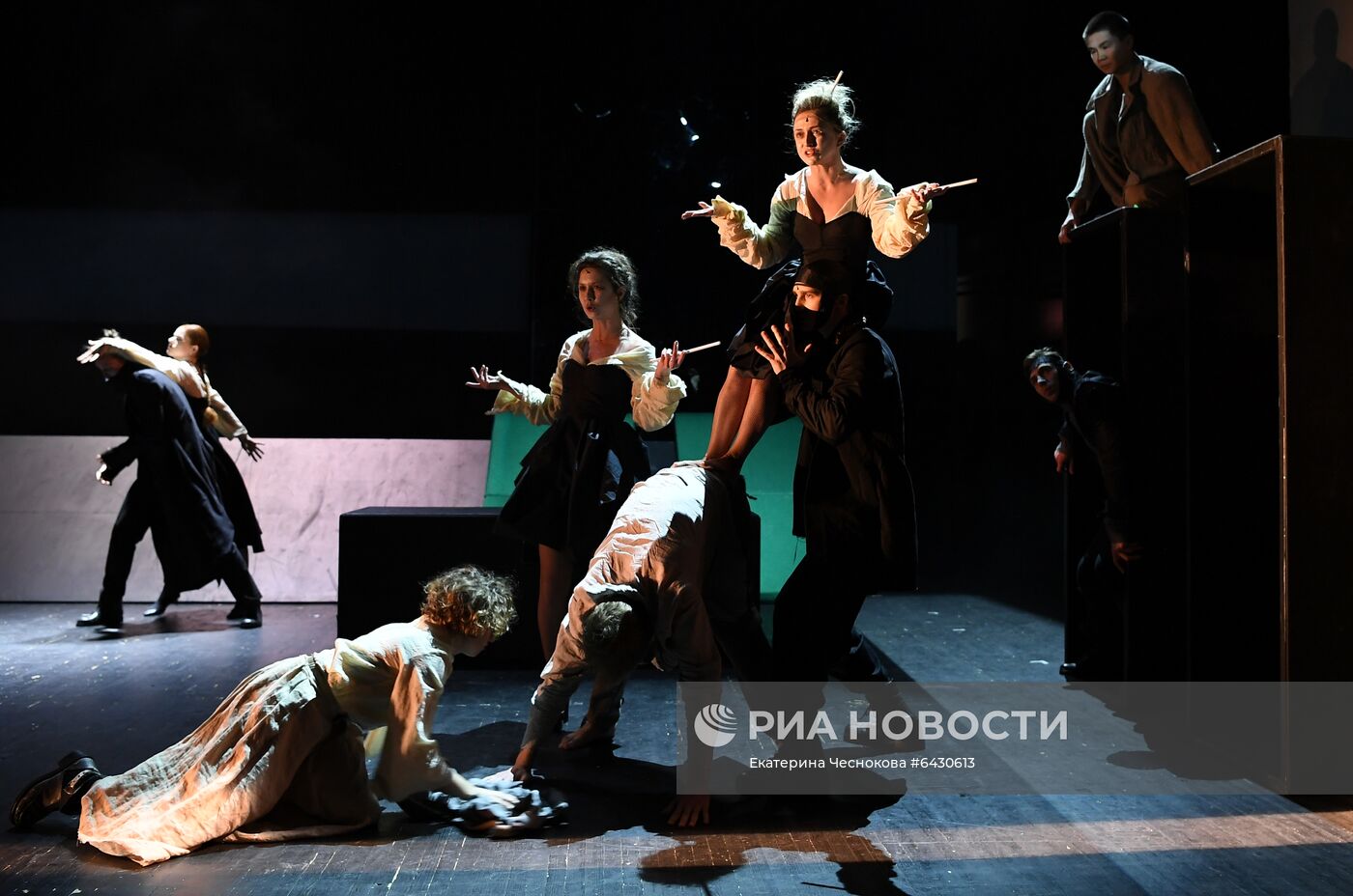 Спектакль "Орфей" в Театре Романа Виктюка