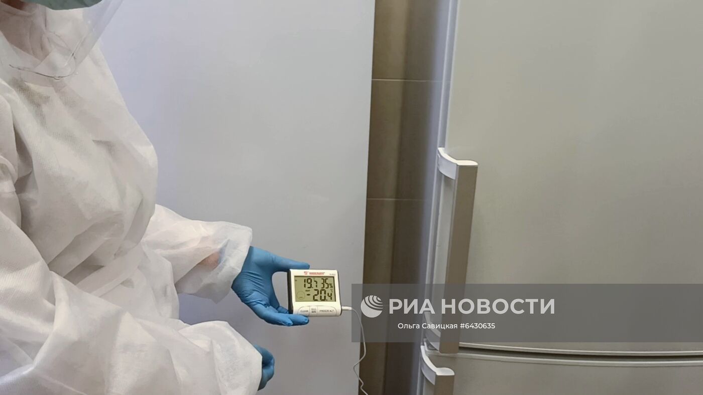 Вакцинация российской вакциной от коронавируса "Sputnik V" началась в Белоруссии