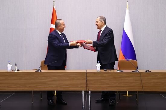 Заседание Совместной группы стратегического планирования под председательством глав МИД РФ и Турции