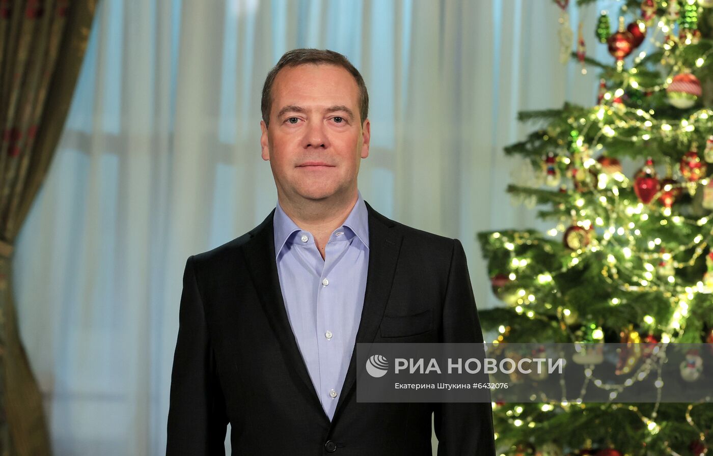 Поздравление зампреда Совбеза РФ Д. Медведева с Новым годом 